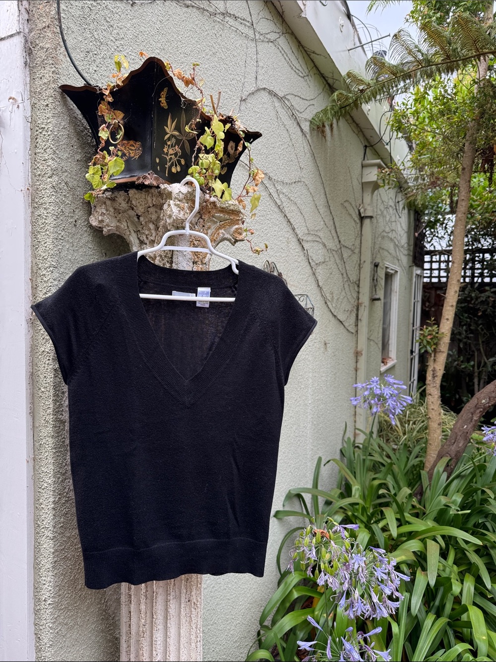 La Redoute Classic Black V-Neck Short Sleeve Sweater - 50% Wool
